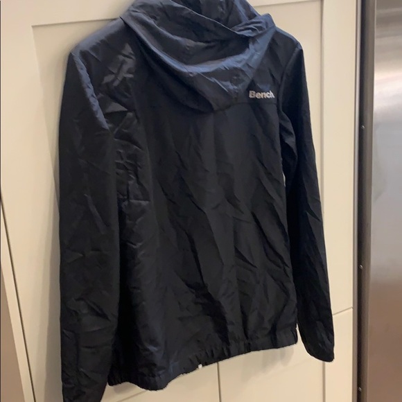 Bench Pretender windbreaker - size small - Picture 5 of 9